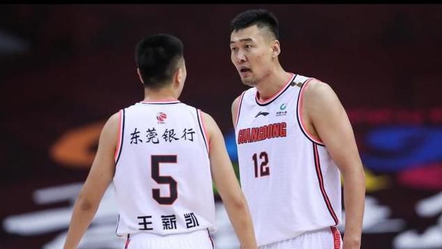 战报亚历山大34+6+9 爱德华兹25+7+6 雷霆大胜森林狼NBA常规赛，雷霆主场迎战森林狼。